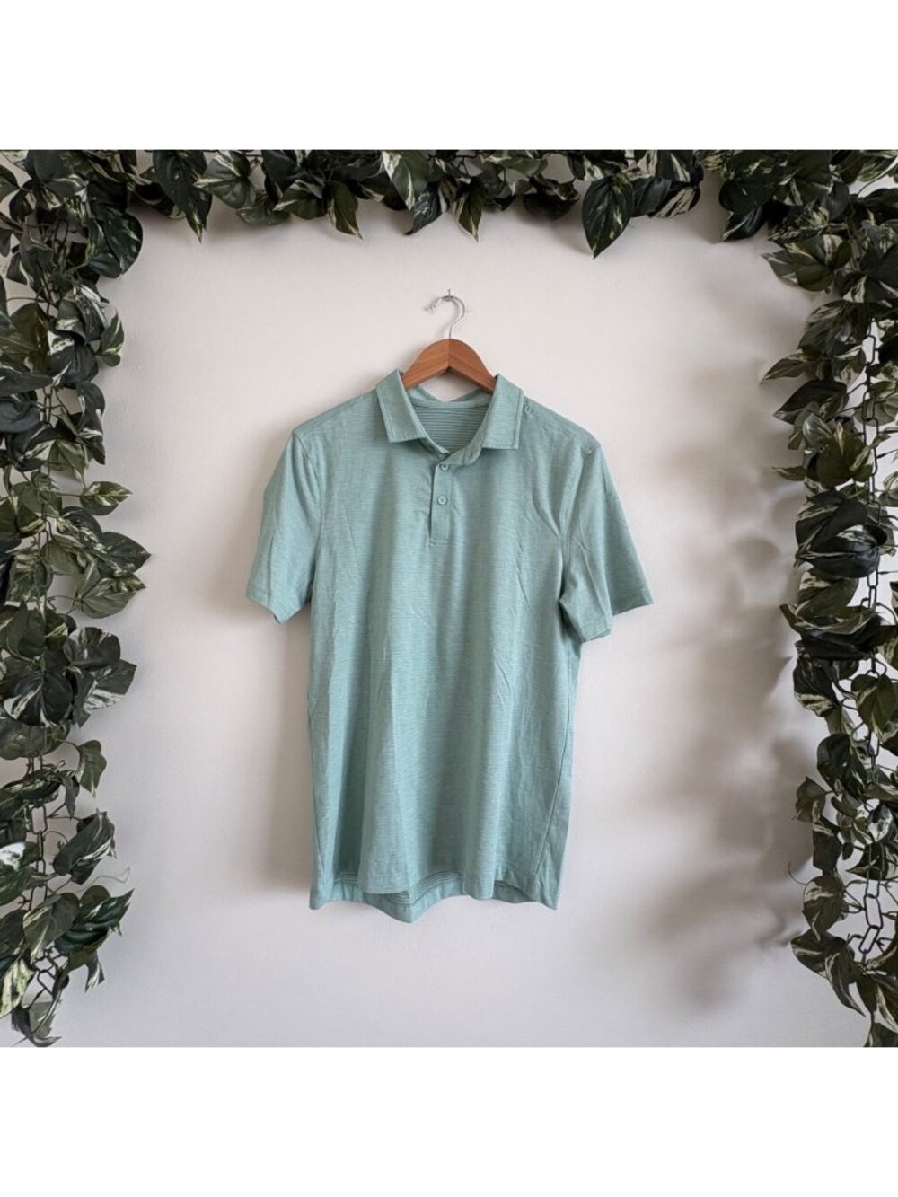 Lululemon Athletic Short Sleeve Front Button Polo Mint Blue Men’s Size M/L